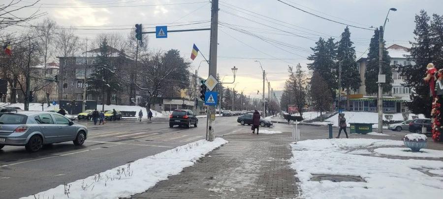 Apartament 2 camere Onesti, zona centrala, parter. - 8