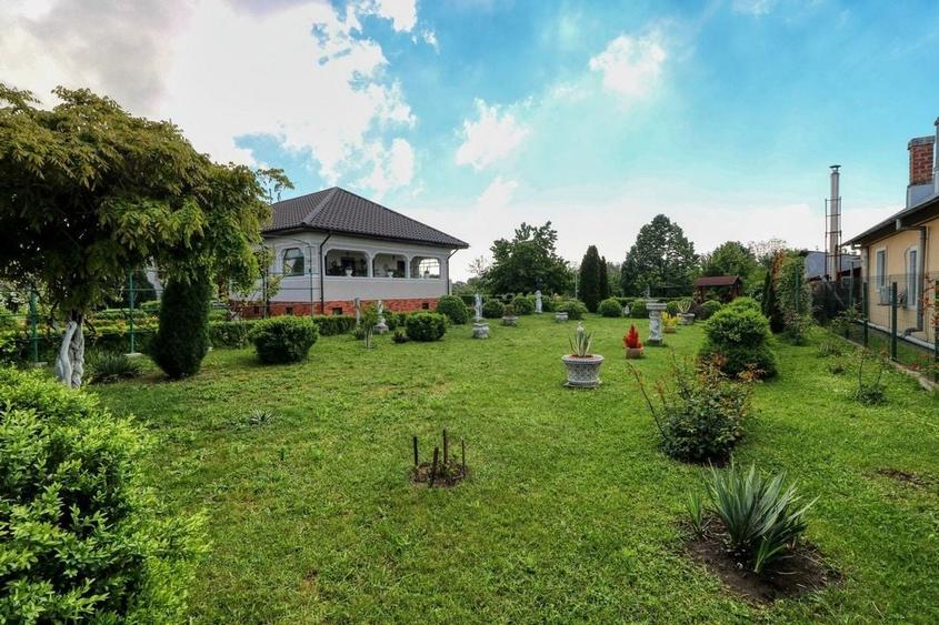 Investitie -Oportunitate - Casă boierească  de poveste- 7000 mp teren, - 57