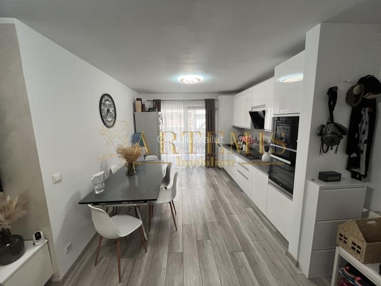 Apartament de 3 camere, zona Sud , bloc nou Apartament de 3 camere, zona Sud , bloc nou