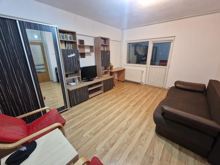 Se vinde apartament decomandat doua camere pret 85000 euro negociabil - 5