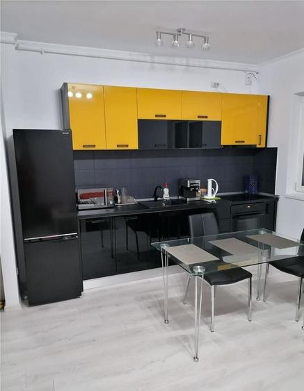 Decomandat. Bloc Nou. 2 Locuri de parcare - 6