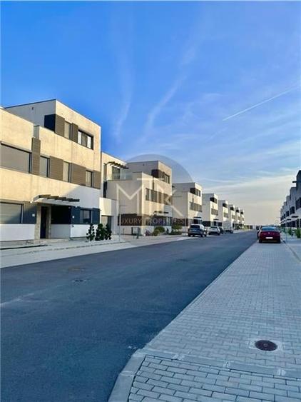 EXCLUSIV | SCOALA AMERICANA - Complex cu PISCINA | Pipera - Vila Duplex / 327 MP - 60