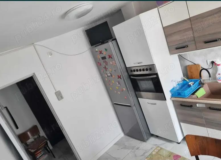 Vand apartament 3 camere Slobozia langa hotel Central - 2