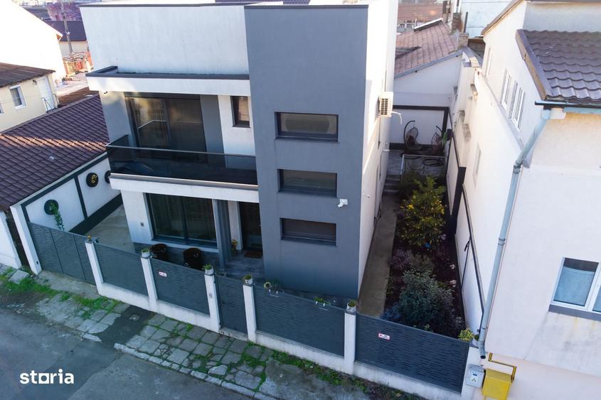 Vila S+P+1 zona Trocadero - 5