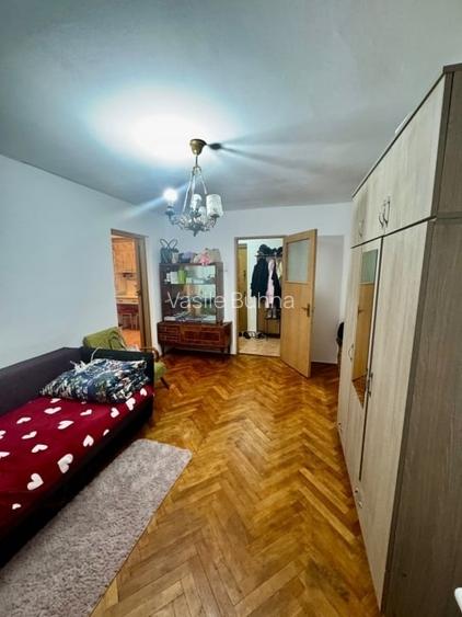 PODU ROS - PIATA NICOLINA - 2 CAMERE DECOMANDAT - ETAJ INTERMEDIAR - INVESTITIE! PODU ROS - PIATA NICOLINA - 2 CAMERE DECOMANDAT - ETAJ INTERMEDIAR - INVESTITIE!