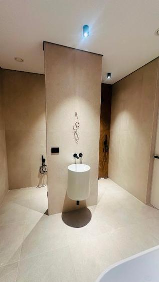 Casă Parter cu Design Minimalist și Piscină - 3