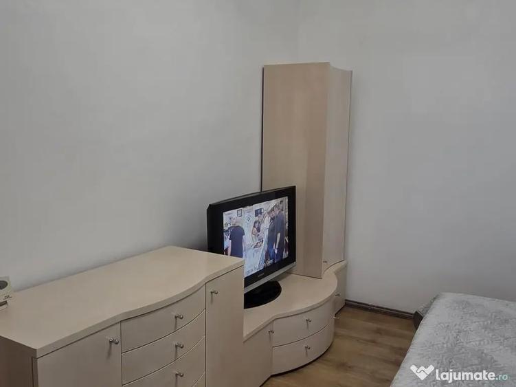 Inchiriez apartament 3 camere - 9