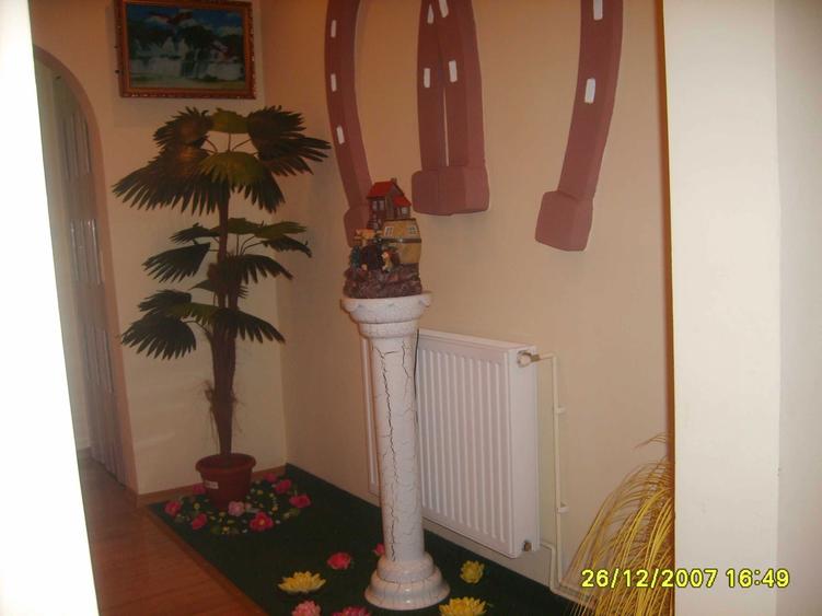 Mioveni, Ofer spre inchiriere Apartament 3 camere mobilat si utilat. - 3