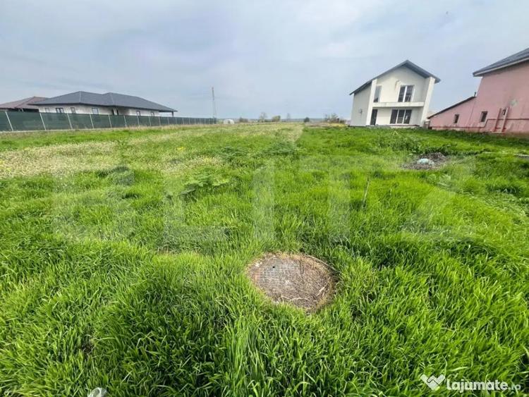 Teren intravilan, 750 mp, zona Isalnita - 3