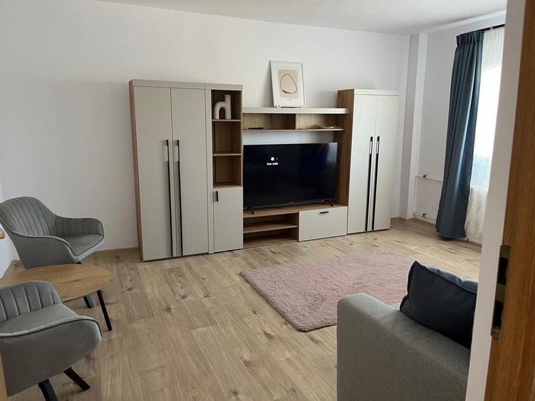 Proprietar, inchiriez apartament 3 camere, complet renovat Zona Dristor (5 min. metrou) - 10