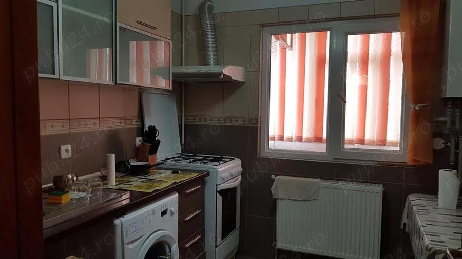 3 Camere (81 mp) + 17 m2 boxa constructie 2012 Calarasi - 1