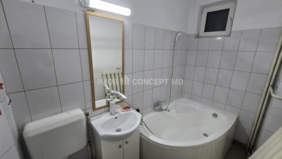 VANZARE PARTER cu 2 camere PE BULEVARD, in Ploiesti - 16