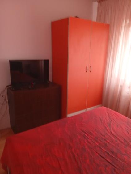 1 cameră de închiriat  - 4