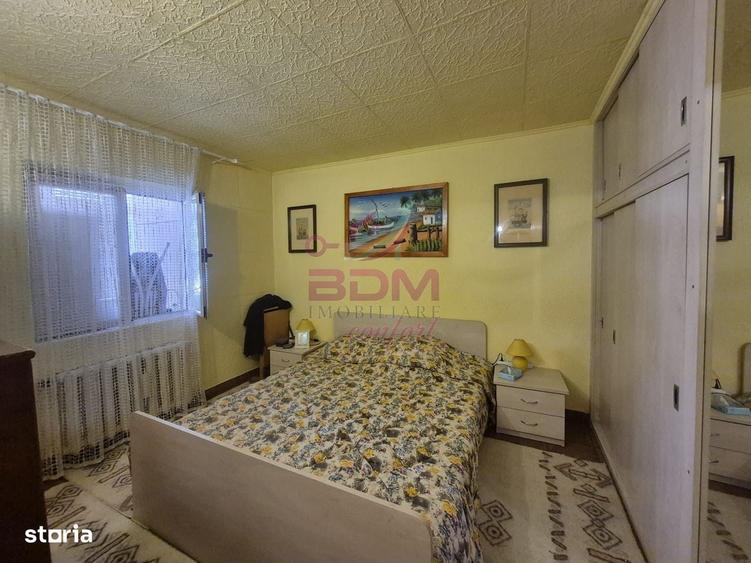 Apartament cu 4 camere decomandat în Central