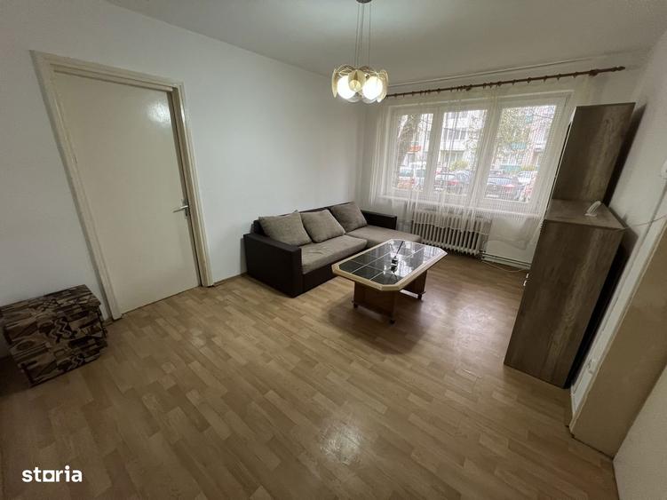 INCHIRIEZ apartament 2 camere semidecomandat,zona Centrala - 6