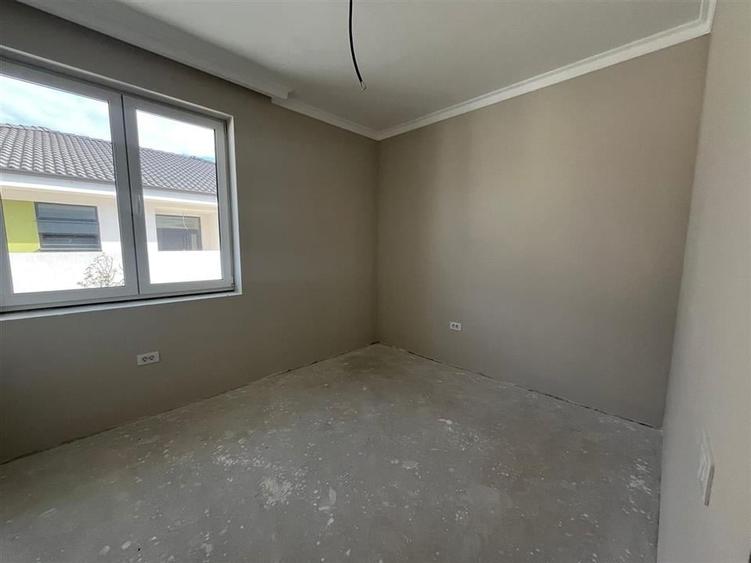 RECO Casa plan parter  semifinisata Oradea-zona cartier Nufarul - 15