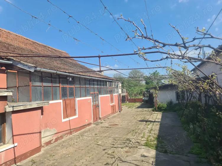 Casa regim Dp+P teren generos 1152 mp Codlea, DN1, 2 garaje, gradina - 3