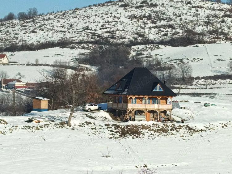 Casa noua traditionala din lemn de stejar vechi - Rosia judetul Bihor - 1