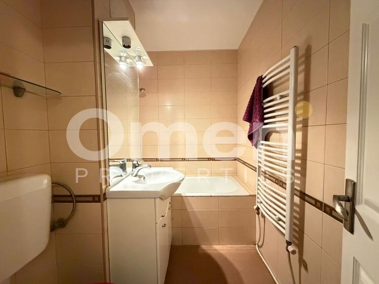 Apartament cu 4 camere, decomandat, etaj intermediar, garaj inclus, Victoriei - 6