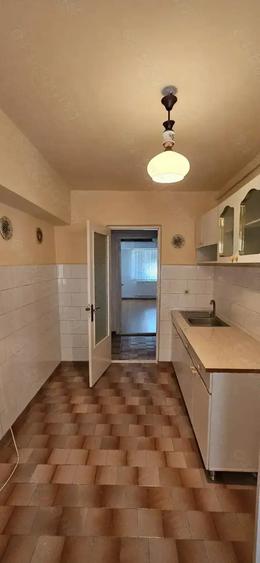 Apartament 3 camere, dec, 67 mp, Et. 4, Str. Pietei, Bl. 30, Zona Pod - 3