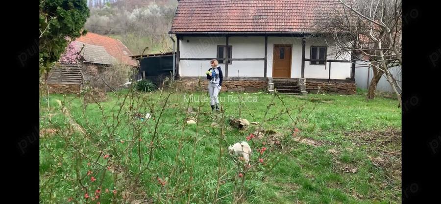 Casa neterminata cu teren mare de vanzare Casa neterminata cu teren mare de vanzare