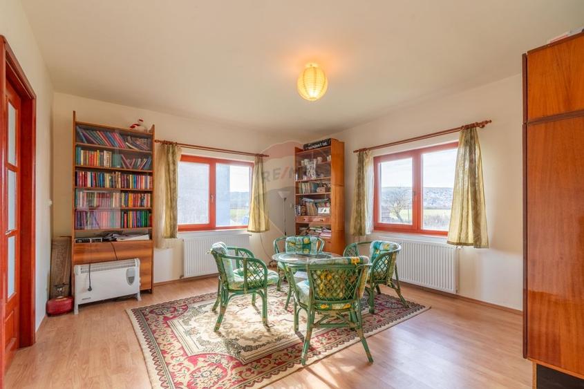 Casa de vanzare Jucu de Mijloc, Zona Panemar Teren intravilan 3301 mp - 6