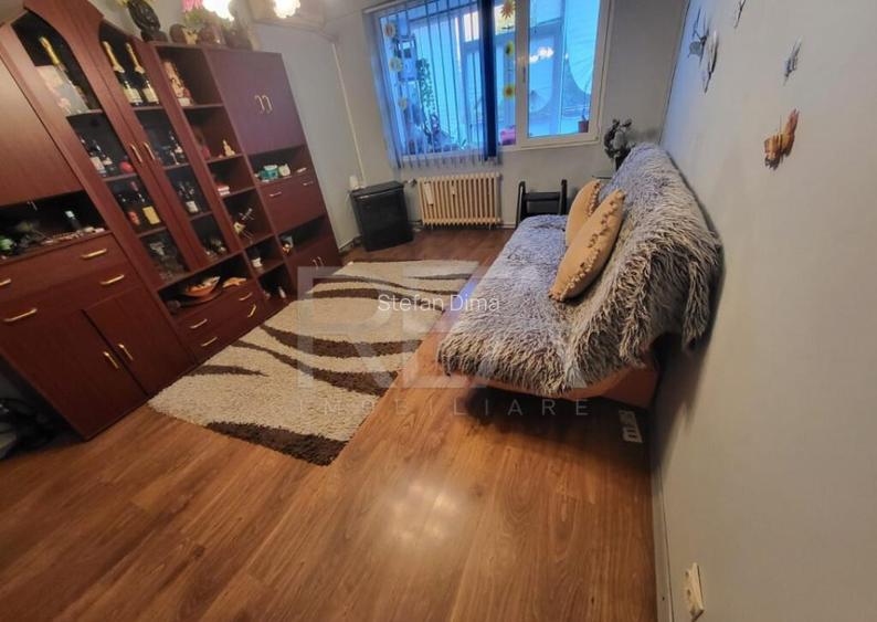 Apartament 3 Camere , Decomandat , Etaj 1/10 , Soseaua Giurg