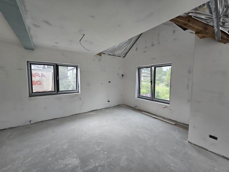 Apartament cu 2 camere 56,40 mp + 30 mp pod - Busteni cartier Zamora - 5