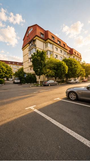 Vând apartament cu 2 camere, centrala, bloc anvelopat, termopane, parter înalt - 2
