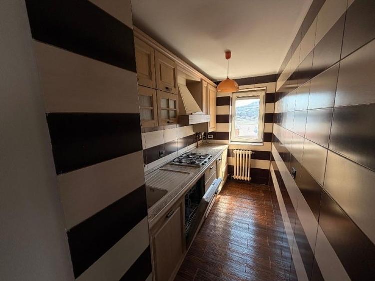 Apartament 4 camere decomandat renovat, Dărmănești - Mihai Viteazu, proprietar - 8
