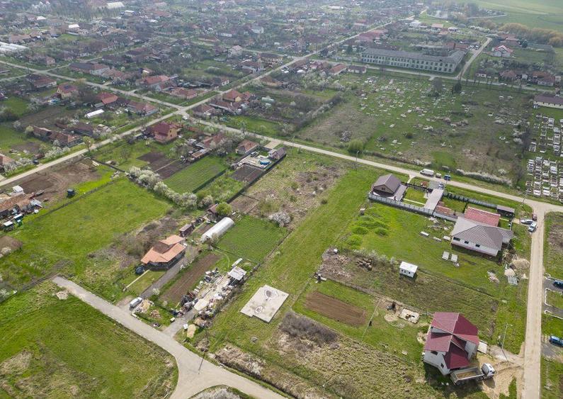 Teren intravilan cu funda?ie in Frumuseni - 4