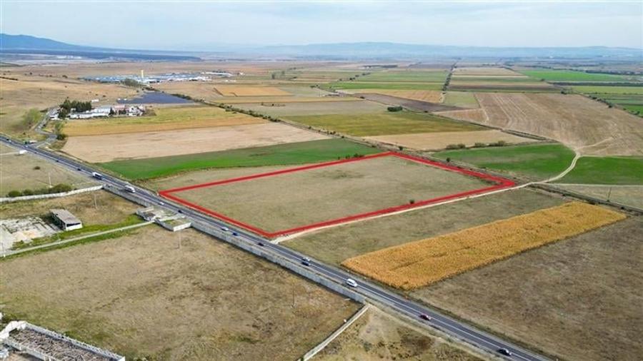 FILM! 60.000 mp, teren intravilan, acces la DN1, Codlea, Brasov - 7