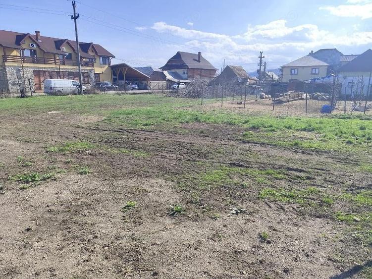 Casa spa?ioasa cu teren inclus ideal pentru construc?ii de 1335 m zona Savine?ti Neam? - 5