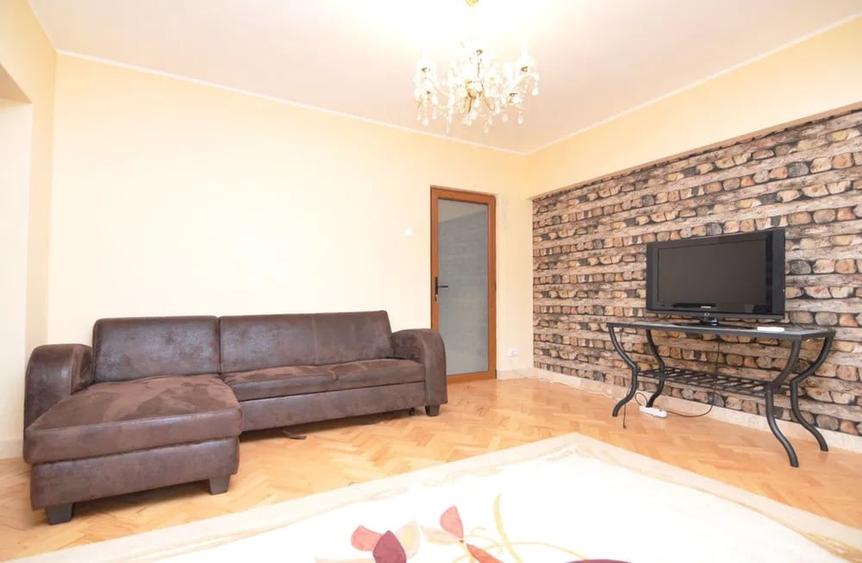 Apartament de 2 camere, decomandat, 2 balcoane - Palatul de Justitie - Unirii - 3