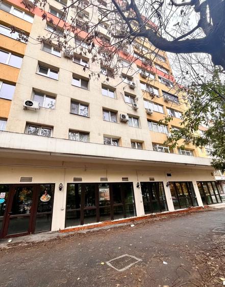 Spatiu comercial de inchiriat/ intersectia Obor - 4