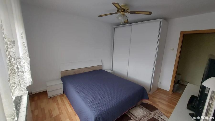 Vand apartament cu 3 camere - 1