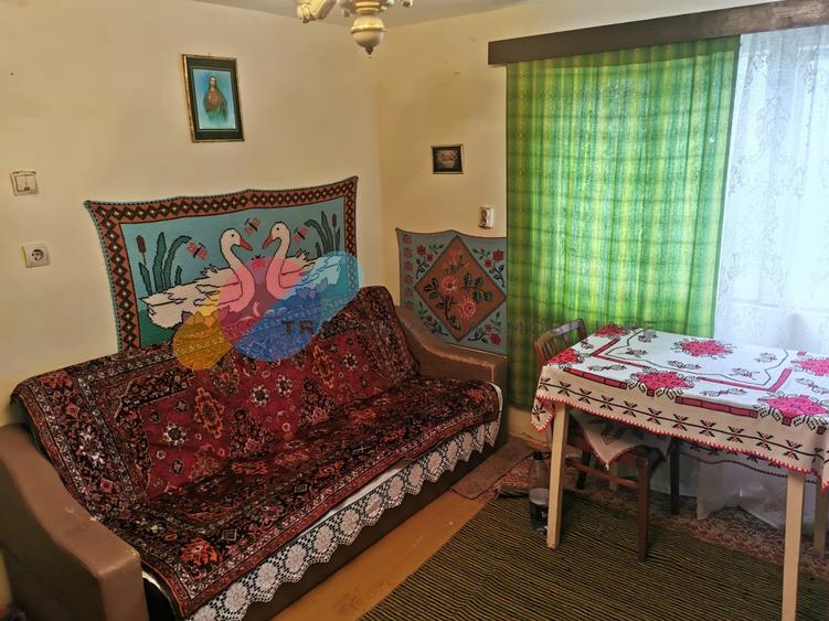 Casă individuală cu 3 camere cu Teren 8000 Mp în Mociu