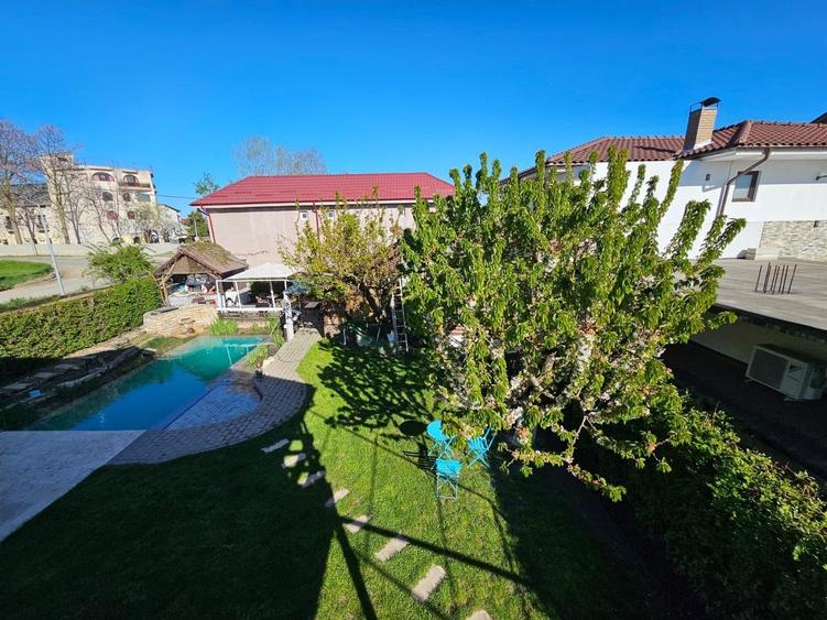 Pensiune de vanzare in Costinesti la doar 0.9 m distanta de plaja - 3