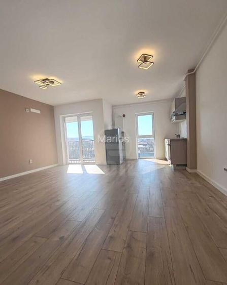 Apartament cu 2 camere, zona Vivo