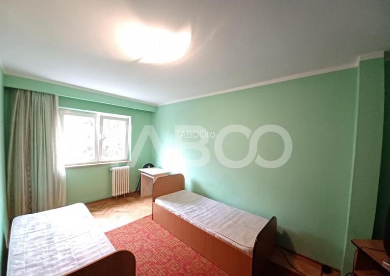 Apartament pentru muncitori 4 camere si 2 balcoane Mihai Vit Apartament pentru muncitori 4 camere si 2 balcoane Mihai Vit