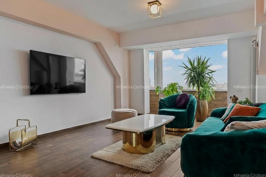 Ap. 3 camere renovat, Metrou  Universitate, vedere TNB, Km 0 - 2