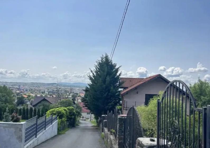 Parcela de 8,86 ari zona Valea Rosie - 1