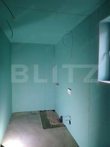 Casa cu teren 645 mp in Santana de Mure? 107 mp utili - 1