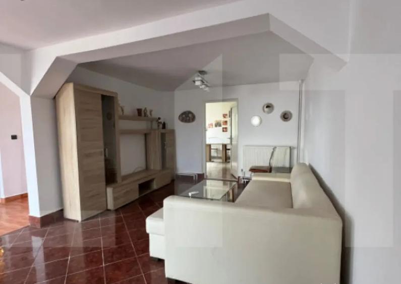 Casa de vanzare, 158 mp, zona Ronat - 2