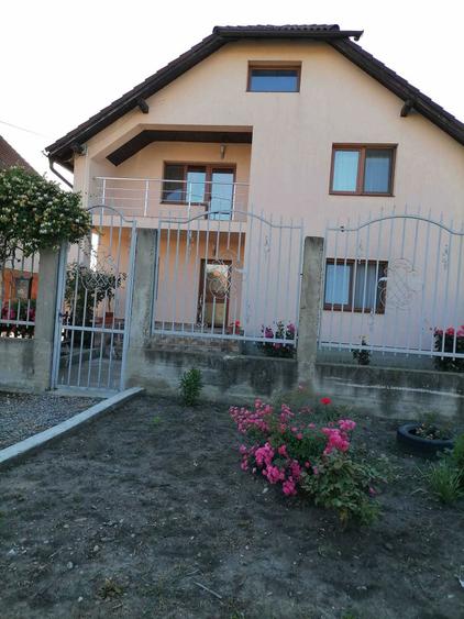 Casa de vanzare in Zimandcuz - 2