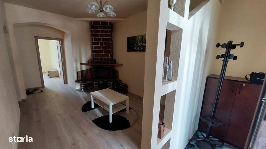 Apartament cu 3 camere semidecomandat în Iosefin