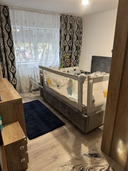 Apartament cu 2 camere decomandat în Nicolina