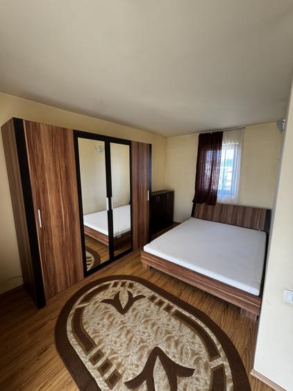 Apartament cu 2 camere semidecomandat, mobilat în Florești