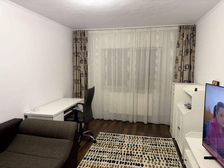 Apartament cu 2 camere decomandat în Exterior Vest