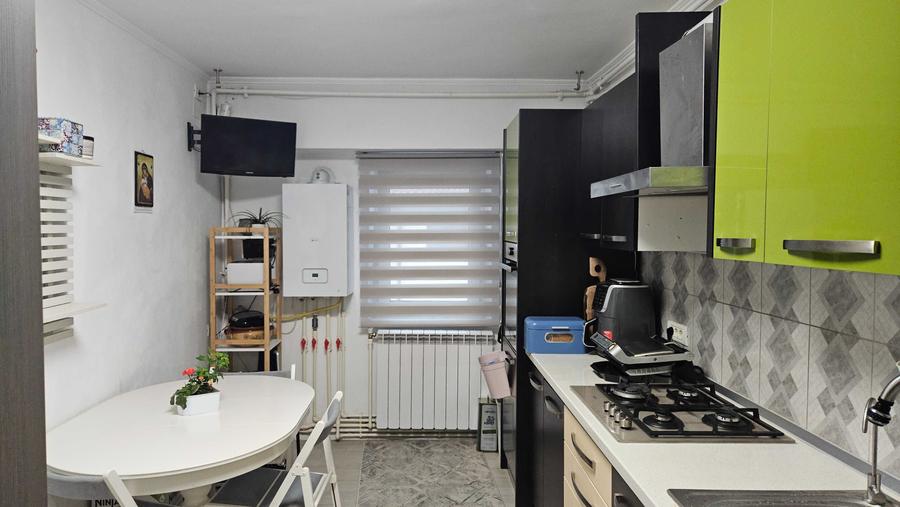 Apartament cu 2 camere decomandat în Gara